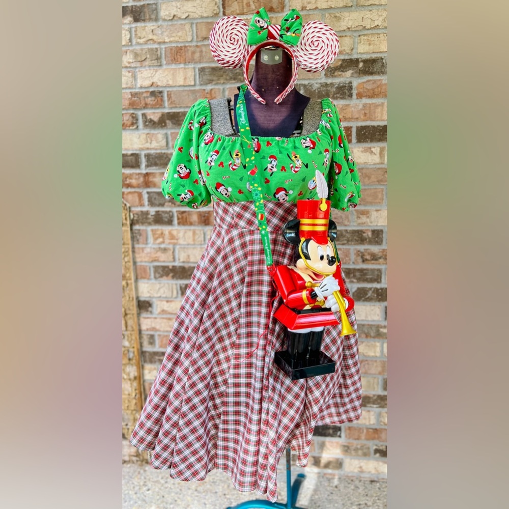 Handmade Disney Christmas Vintage Style Dress Size s/M
